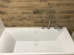 Ванна каменная VILLEROY & BOCH SQUARO EDGE 12 170x75 UBQ170SQE2DV-01 с ножками