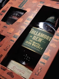 Віскі Tullamore Dew Original 5 років витримки 0.7 л 40% + 2 склянки (5011026108903) фото від покупців 10
