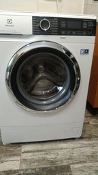 Стиральная машина узкая ELECTROLUX EW6S2R27C фото от покупателей 1