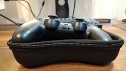 Универсальный, ударопрочный защитный кейс для хранения геймпадов PlayStation 3 / PS4 / Xbox One / Switch Pro от YouWin (YW-01) фото от покупателей 5