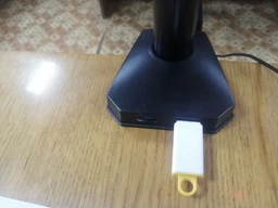 Настольное крепление для монитора UFT MM4 USB Black (UFTMM4) фото от покупателей 3