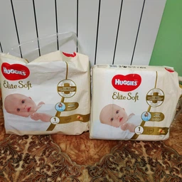 Підгузки Huggies Elite Soft Giga 1 3-5 кг 100 шт. (5029053548500) фото від покупців 10