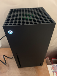 Ігрова консоль Microsoft Xbox Series X 1TB (RRT-00010) фото від покупців 19