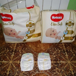 Підгузки Huggies Elite Soft Giga 1 3-5 кг 100 шт. (5029053548500) фото від покупців 8
