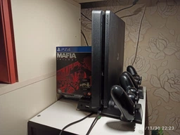 Мультифункціональна вертикальна підставка DOBE для Sony PlayStation PS4 PRO / PS4 Slim / PS4 Fat з охолоджувальними кулерами / зарядна станція для двох геймпадів DualShock 4 з LED підсвічуванням / підставка під 10 дисків фото від покупців 4