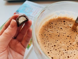 Шоколад Milka Адвент Календарь (Санта с санями) с 24 фигурками разных персонажей 200 г фото от покупателей 2