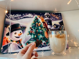Шоколад Milka Адвент Календарь (Санта с санями) с 24 фигурками разных персонажей 200 г фото от покупателей 3
