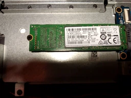 Samsung 860 EVO M. 2 2 TB (MZ-N6E2T0BW) фото від покупців 17