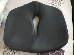 Подушка ортопедична для сидіння Correct Shape Max Comfort 46х42см (1011) графітова Подушка від гемороя, простати, подагри (73375) фото від покупців 2