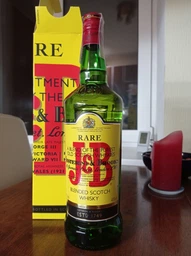 Виски J&B Rare выдержка 4 года 1 л 40% (5010103800457) фото от покупателей 5