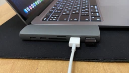 USB хаб на HDMI 2 USB 3.0 2 USB-C Card Reader перехідник для MacBook Pro адаптер USB hub Apple Type-C PAVLYSH PH-09 фото від покупців 7