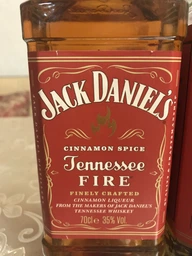 Лікер Jack Daniel's Tennessee Fire 0.7 л 35% (5099873010686) фото від покупців 8