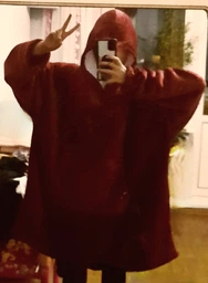 Плед Толстовка с Капюшоном и Рукавами Huggle Hoodie 3-в-1 (Бордовый) Двухсторонний Теплый Худи Халат Домашний фото от покупателей 1