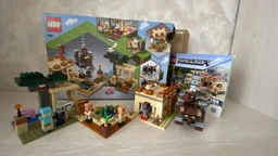 Конструктор LEGO Minecraft Патруль розбійників 562 деталі (21160) фото від покупців 2
