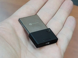 Карта расширения памяти Seagate Storage Expansion Card 1TB для Xbox Series X | S (STJR1000400) фото от покупателей 6