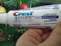 Зубна паста Crest 3D White Brilliance Vibrant Peppermint Whitening Toothpaste 99гр (030772053751) фото від покупців 3