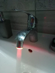 Насадка для крана з LED підсвіткою UFT Led Water фото від покупців 10