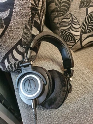Наушники Audio-Technica ATH-M50x Black фото от покупателей 3