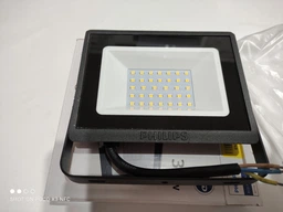 Прожектор светодиодній Philips BVP156 LED24/NW 220-240 30W WB (911401828981) фото от покупателей 15