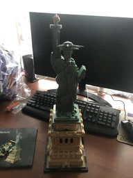 Конструктор LEGO Architecture Статуя Свободы 1685 деталей (21042) (5702016111859) фото от покупателей 1