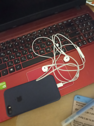 Навушники Apple iPhone EarPods with Mic Lightning (MMTN2ZM/A) фото від покупців 15