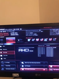 Материнская плата MSI MAG Z490 Tomahawk (s1200, Intel Z490, PCI-Ex16) фото от покупателей 3