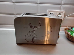 Тостер POLARIS PET 0910