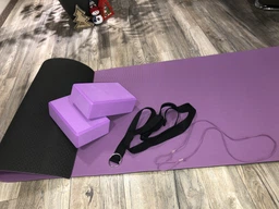 Набор для йоги YogaLife синий (YL-NDYBL) - коврик для йоги (каремат, йогамат для фитнеса), два блока (кирпича) и ремень (лямка) фото от покупателей 7