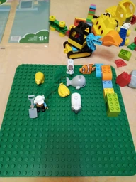 Конструктор LEGO DUPLO Большая зеленая строительная пластина (38х38) 1 деталь (2304) фото от покупателей 8