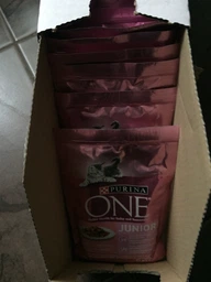 Вологий корм для кошенят Purina One Junio з лососем в гриль соусі 24 х 85 г 24х85г(7613038224466) фото від покупців 16
