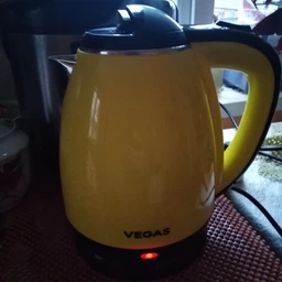 Чайник електричний Vegas VEK-5080Y 1.8 л жовтий фото від покупців 4