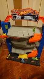 Гараж для машинок Hot Wheels четырехэтажный (GNL70) фото от покупателей 4