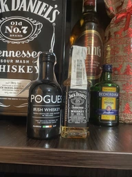Виски The Pogues Irish Whiskey 0.7 л 40% (5011166055709) фото от покупателей 19
