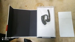 Bluetooth-гарнітура Plantronics Voyager 5200 (203500-05) фото від покупців 2