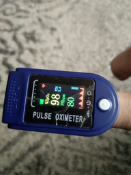 Пульсоксиметр на палець пульсометр оксиметр апарат прилад для вимірювання виміру сатурації кисню в крові AB88 (ab-8812) фото від покупців 3