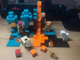 Конструктор LEGO Minecraft Химерний ліс 287 деталей (21168) фото від покупців 2
