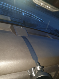 Бездротовий автомобільний зарядний пристрій Xiaomi MI QI Car Wireless Charger WCJ02ZM (GDS4108CN/GDS4127GL) фото від покупців 1