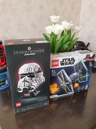 Конструктор LEGO Star Wars Шлем штурмовика 647 деталей (75276) фото от покупателей 3