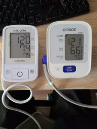 Тонометр OMRON M2 Basic (HEM-7121-RU) фото від покупців 5