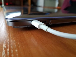 Чехол накладка для MacBook Pro 15.4 (A1707/A1990), прозрачный, Air Shell, пластиковый защитный аксессуар для защиты ноутбука, противоударный, с вентиляцией и доступом к портам, ArmorStandart (ARM54295) фото от покупателей 14
