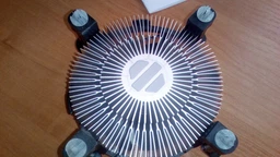 Процесор Intel Core i5-10400 (BX8070110400) Box фото від покупців 1