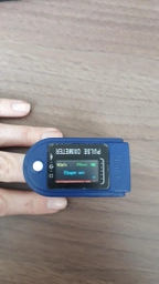 Пульсоксиметр на палець пульсометр оксиметр апарат прилад для вимірювання виміру сатурації кисню в крові AB88 (ab-8812) фото від покупців 1