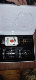 Виски Jim Beam White 4 года выдержки 0.7 л 40% + 2 бокала в железной коробке (5060045588715) фото от покупателей 3