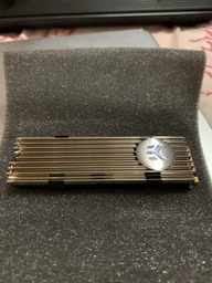 Радиатор EKWB EK-M.2 NVMe Heatsink Red (3830046991751) фото от покупателей 16