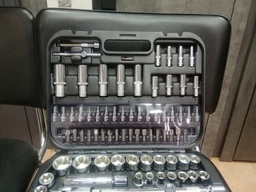 Набір інструменту Intertool 1/4" x 1/2" 110 од. Storm (ET-8110) фото від покупців 1