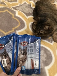 Ласощі Trixie Premio Sticks with Salmon & Trout для котів палички з лососем та фореллю 5 г 5 шт (4011905427256) фото від покупців 12