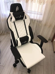Крісло для геймерів 1STPLAYER DK2 Black-White фото від покупців 6