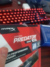 Оперативная память HyperX DDR4-3200 16384MB PC4-25600 (Kit of 2x8192) Predator RGB (HX432C16PB3AK2/16)