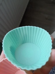 Набір з 6 силіконових форм для кексів Fissman 7х3.3см Бузковий (PR-7800.2.BW) фото від покупців 3