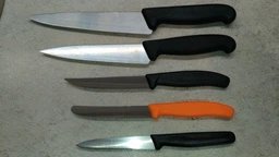 Кухонный Нож-серейтор Victorinox для Стейков и Пиццы, 23.5 см, Розовый (Vx67936.12L5) фото от покупателей 4